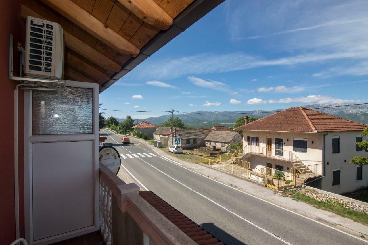 Rooms Marijana Caporice Exterior photo
